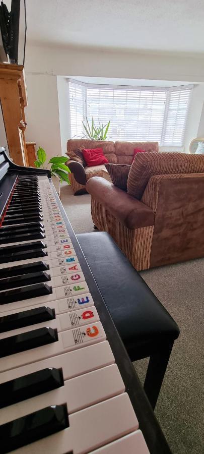 Hidden Gem Near The With Pool Table *